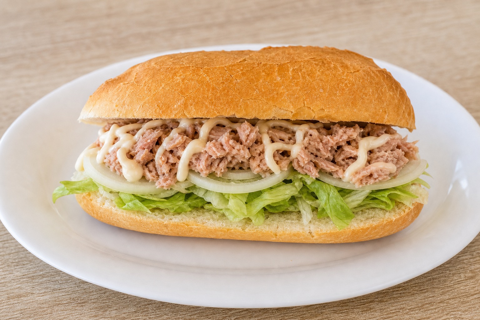Tuna with mayo, onion and lettuce