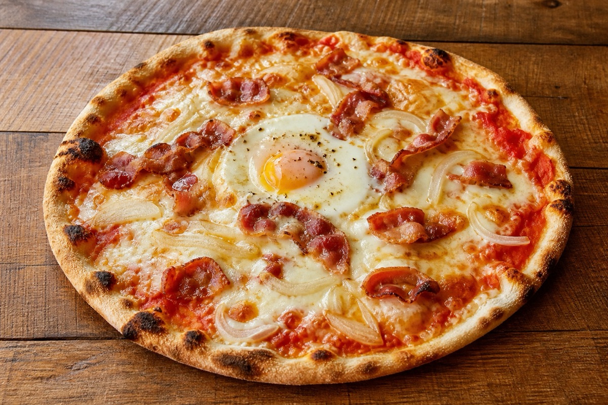 Carbonara pizza