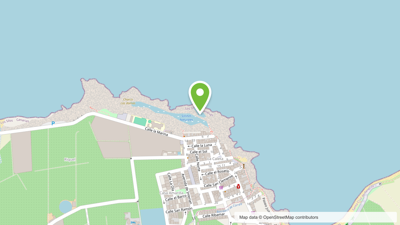 Map view centered on Charco del Cumplido, the La Caleta salinas, and the village access.