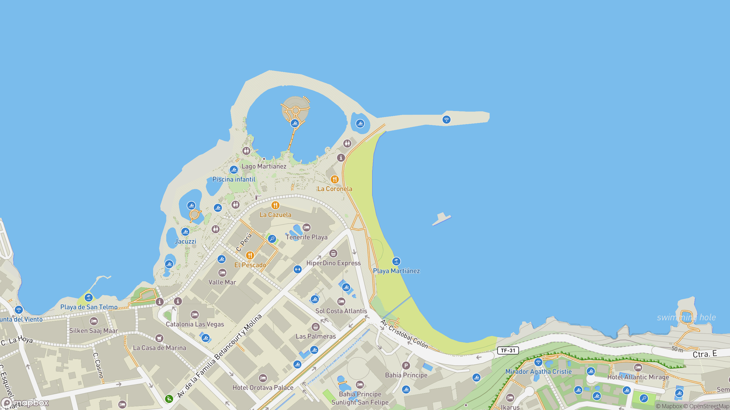 Map view of Playa Martiánez, Lago Martiánez, and the Puerto de la Cruz seafront.
